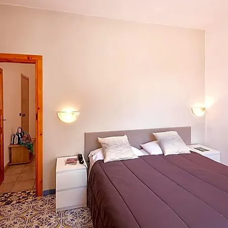 Costa Citara Szálloda 3*